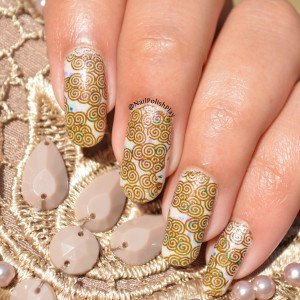 Mix ‘N’ Match – Nails to match my outfit